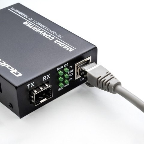 Qoltec Dwukierunkowy Media Konwerter SWITCH Ethernet 1x RJ45 1x SFP | 1000Mb/s | 5V