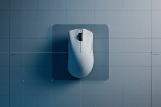 RAZER Razer DeathAdder V3 Pro myszka Gaming Po prawej stronie RF Wireless + USB Type-C Optyczny 30000 DPI