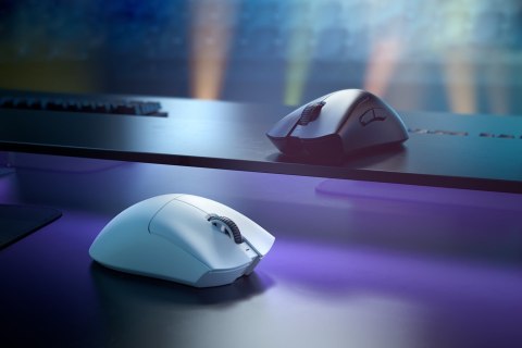 RAZER Razer DeathAdder V3 Pro myszka Gaming Po prawej stronie RF Wireless + USB Type-C Optyczny 30000 DPI