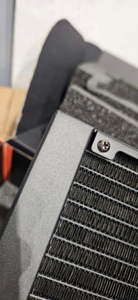 Gigabyte Karta graficzna GeForce RTX 5080 AORUS XTREME WATERFORCE 16G 256BIT (OUTLET)