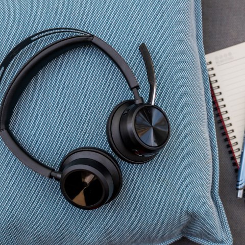 POLY POLY Zestaw słuchawkowy Voyager Focus 2 USB-C-C + przejściówka USB-C/A