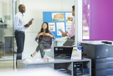 Hewlett-Packard HP 650A oryginalny wkład z błękitnym tonerem LaserJet