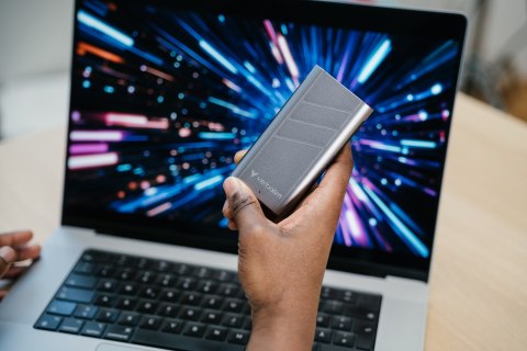 Verbatim Verbatim TurboMetal SSD USB4 2TB USB Type-C USB4 Gen 2x2 Srebrny