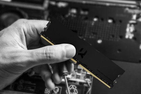 GoodRam GOODRAM DDR4 IRP-K3600D4V64L18/32GDC 32GB Dual Channel 3600MHz 18-22-22 Deep Black