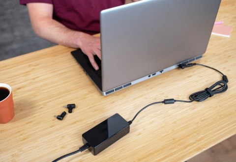 Trust Trust Primo adapter zasilający/ inwentor Wewnętrzna 90 W Czarny