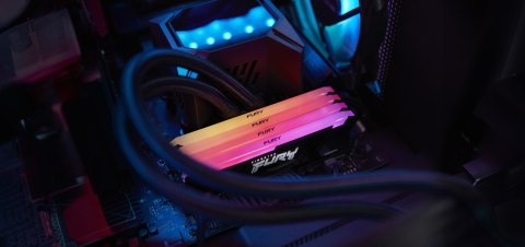 Kingston Kingston Technology FURY Beast RGB moduł pamięci 32 GB 2 x 16 GB DDR4 3200 MT/s