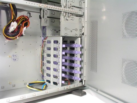 Chieftec Chieftec CT-01B-350GPB zabezpieczenia & uchwyty komputerów Mini Tower Czarny 350 W
