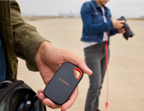 SanDisk Sandisk Extreme Portable SSD "Tripel" USB 2TB External Drives 2000MB/s(R) / 1800MB/s(W)