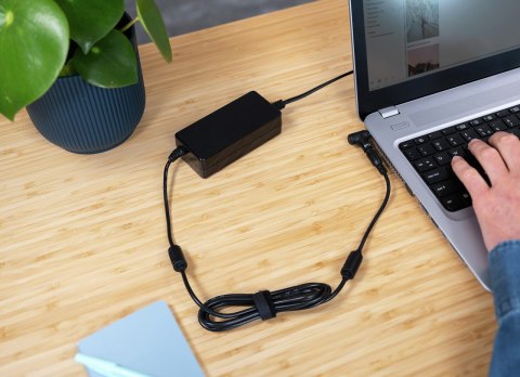 Trust Trust Primo adapter zasilający/ inwentor Wewnętrzna 70 W Czarny