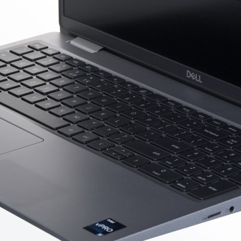 Dell DELL LATITUDE 5530 i7-1265U 32GB 512GB SSD 15,6" FHD (MX550) (US QWERTY) Win11pro + zasilacz UŻYWANY