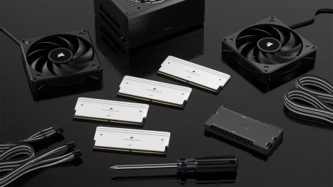 Corsair Pamięć Corsair Dominator Titanium CMP32GX5M2B6000C30W 32GB 2x16GB DDR5 6000 MHz