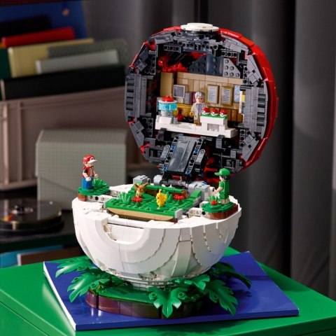 LEGO Klocki Pokemon 72154 Kultowy Pokéball z Trenerami