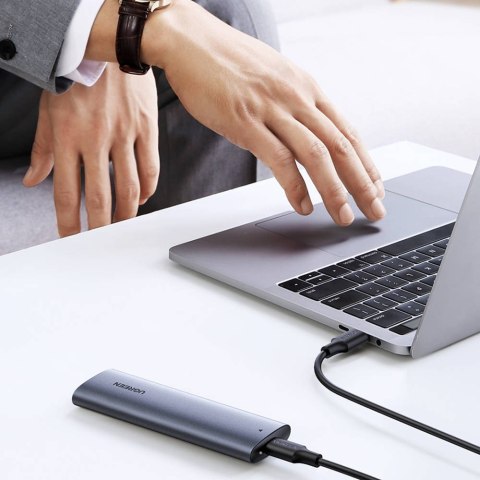 UGREEN Ugreen kieszeń na dysk obudowa dysku twardego M.2 B-Key SATA 3.0 5Gbps szary + kabel USB Typ C (CM400)