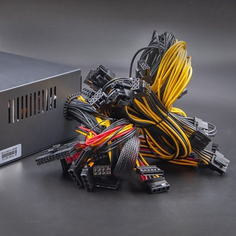 Qoltec Qoltec Wydajny Zasilacz ATX 1650W | 80 Plus Platinum